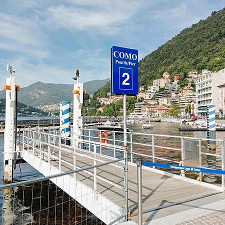 Amendola City View Apartments Suite Romantica Como Bagian luar foto