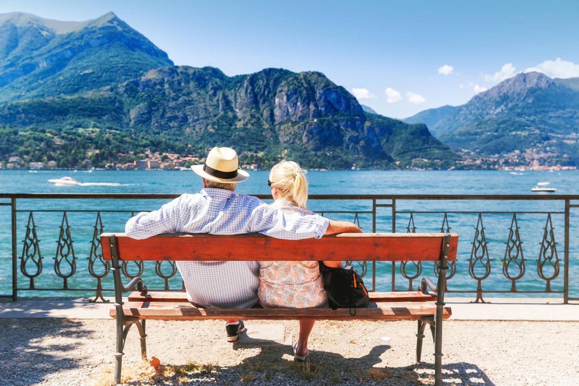 Amendola City View Apartments Suite Romantica Como Bagian luar foto